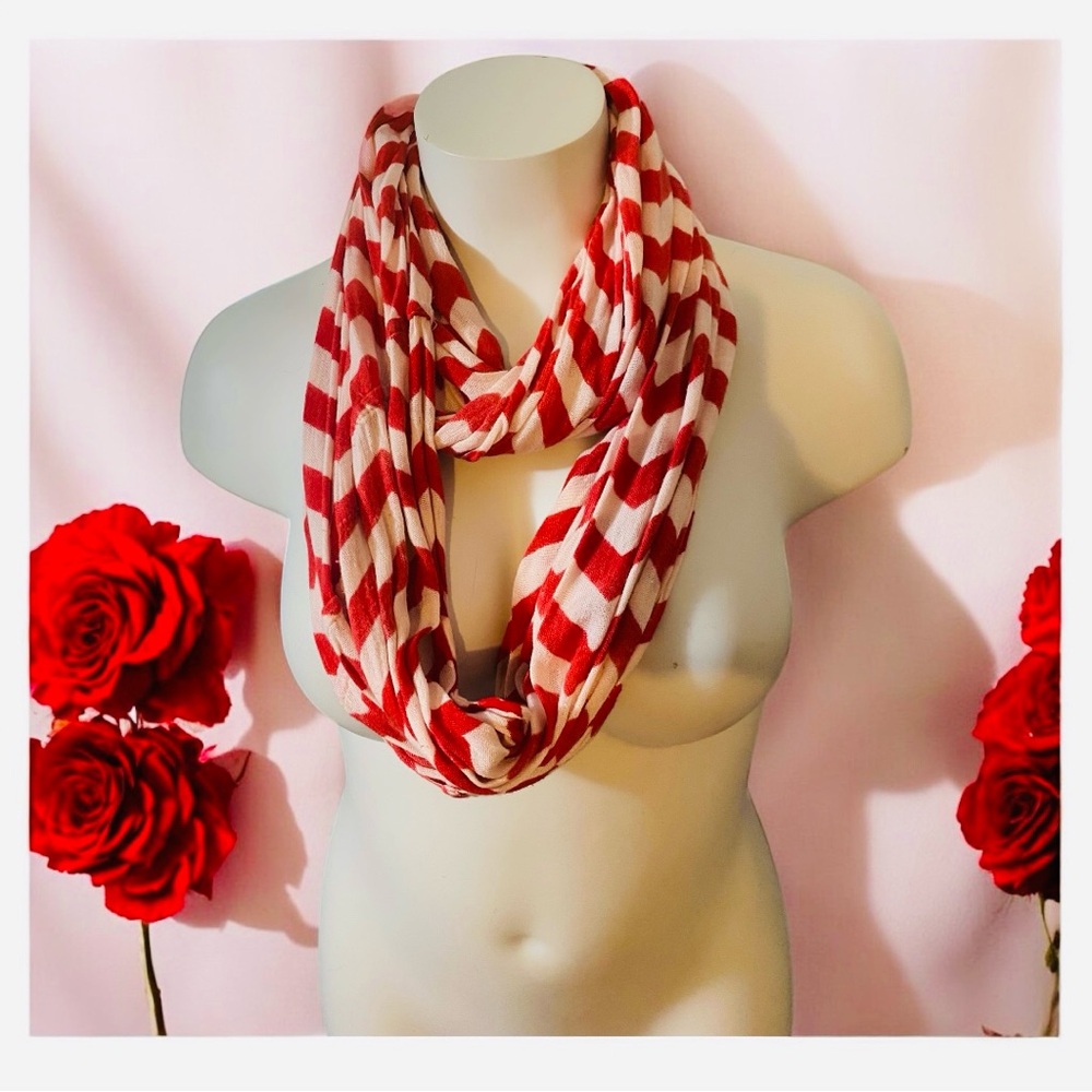 Stylish Scarf Trio - Picture 8 of 16